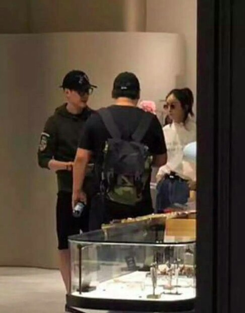 赵丽颖方否认传言,赵丽颖却深陷谣言风波