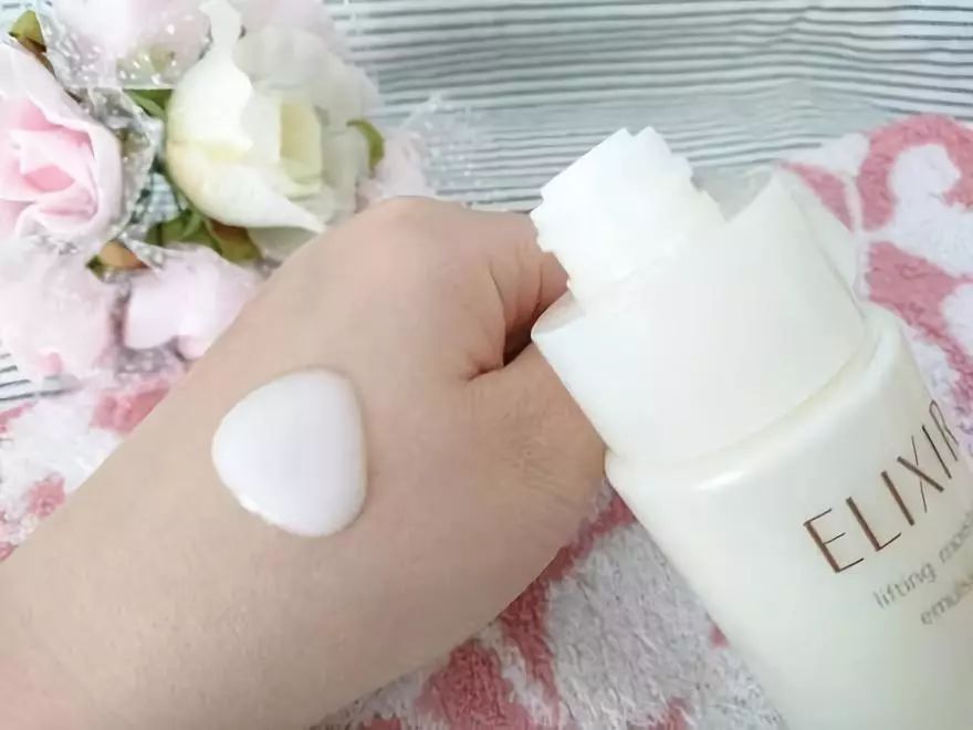 日本本土资生堂怡丽丝尔水乳测评,日本资生堂怡丽丝尔值得卖么