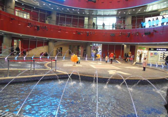 青岛旅游购物店排名榜前十名,青岛好吃好玩的商场