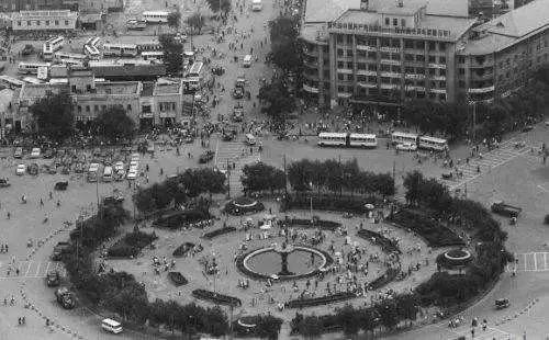 长春老照片1983年的长春街景,长春市珍贵老视频