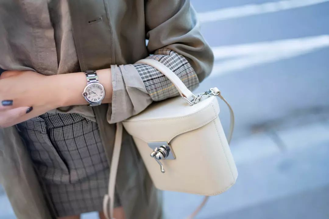 包包买小众包还是经典包,有哪些小众很贵但值得买的包