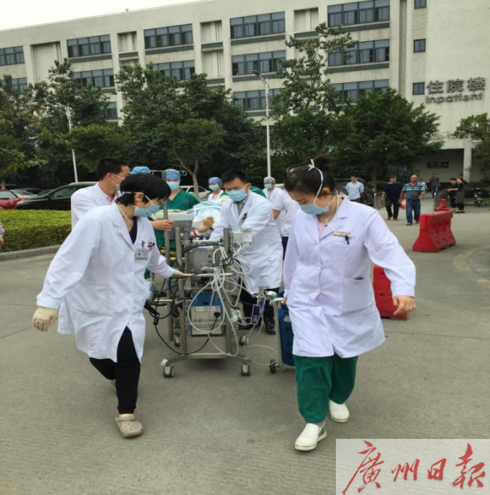 年轻女孩心脏骤停,年轻女人突然心肌炎