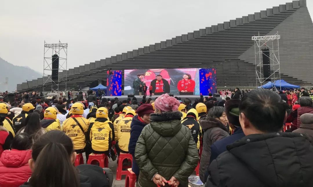 因为有你们我们的城市越来越美,因为有你们的城市更美好