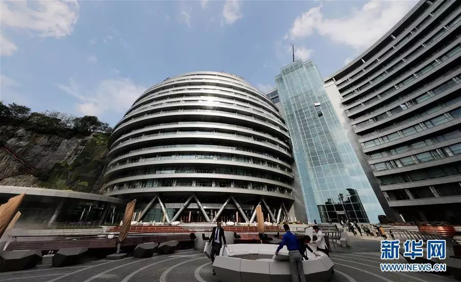 双语驿站｜2018年，中国的这6个成就惊艳了世界！