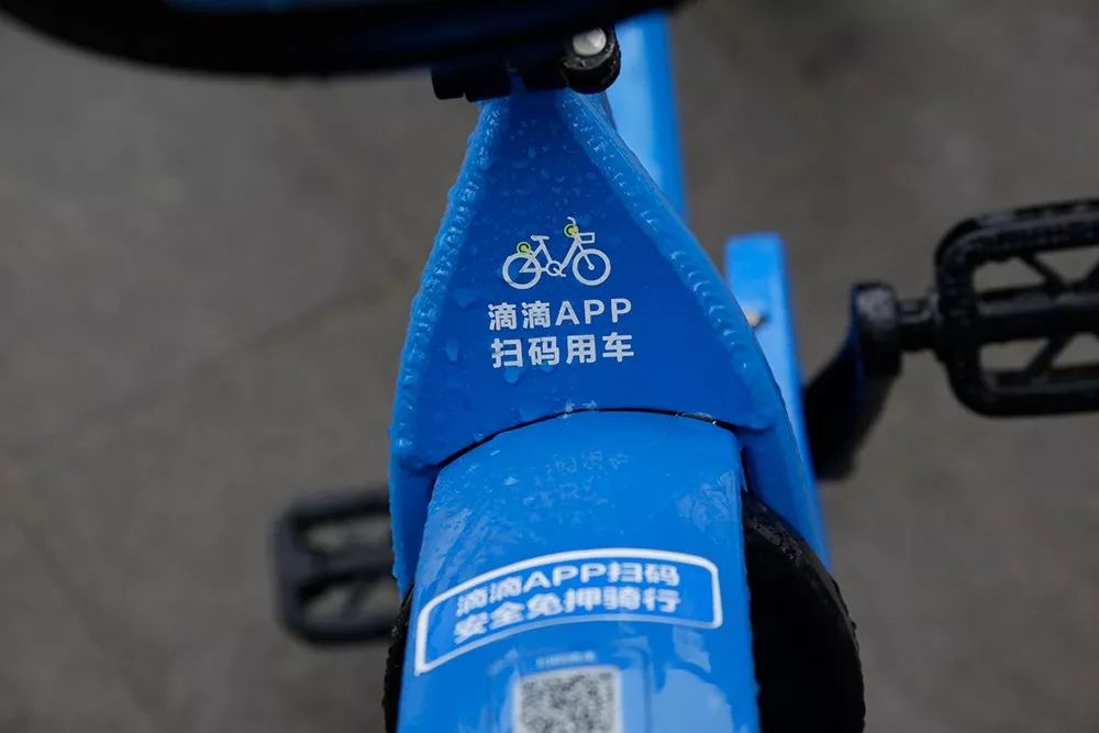 官威依旧照片,官威依旧高清图