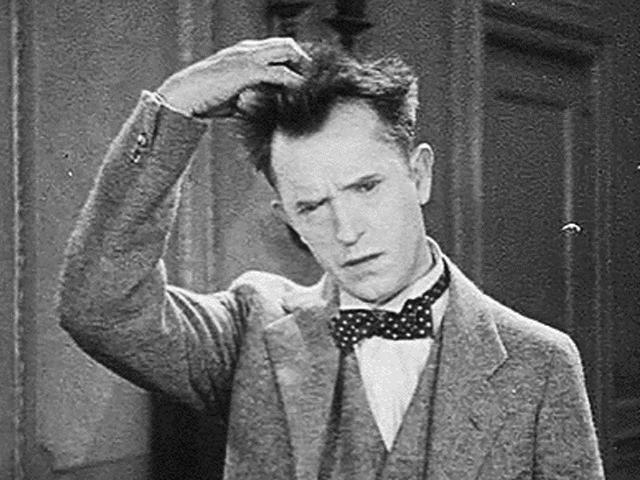 头上头皮屑和剪发虫怎么解决,头皮屑多且大块还结痂会不会有虫