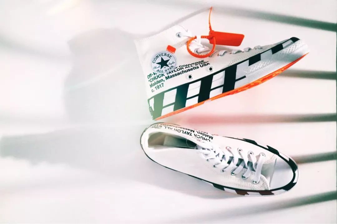 韦德之道7小猪佩奇上脚,匡威韦德球鞋1.5测评