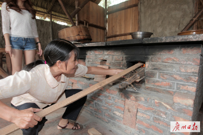 制作南沙特色美食,南沙区传统小吃