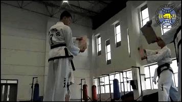 军队搏击视频教学,帅气威武的教官