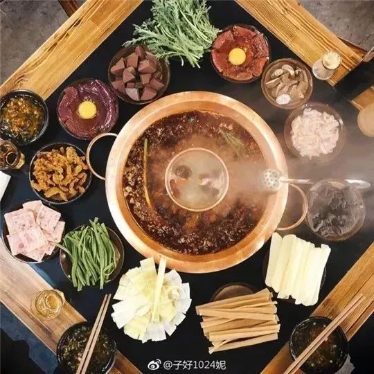 吃遍大连丨春节临近，满大街都是欢乐的红色~看看麻辣火锅，谁最“红”！