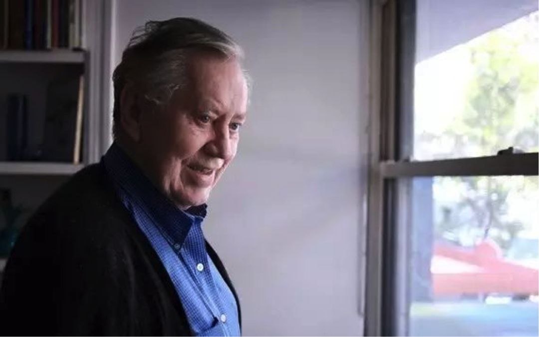 戴15美元手表,戴一亿的手表住什么房