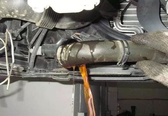 更换防冻液的注意事项有哪些,防冻液常识