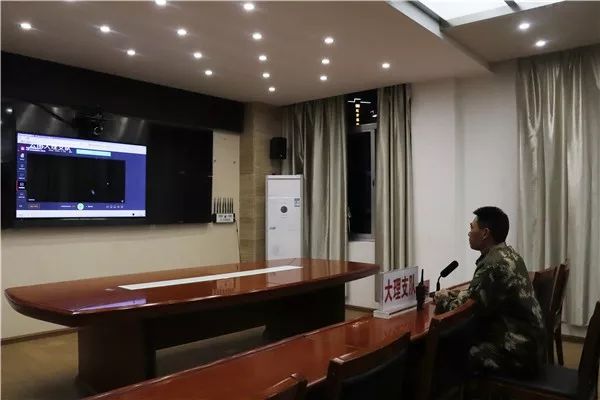 马关县山火民警奋力扑救,各地山火扑救情况