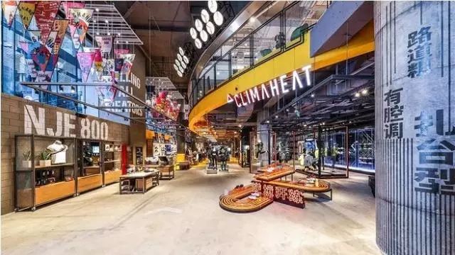 新春回顾｜2018年，你有没有被这些超级旗舰店刷爆朋友圈？