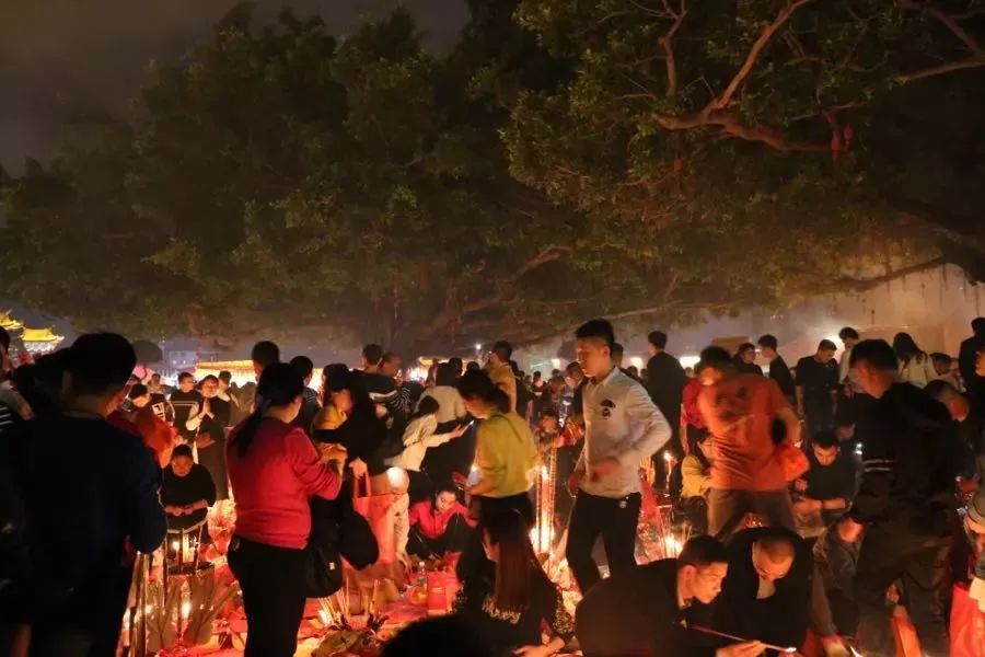 震撼南京灯光秀,玄武山最新景点