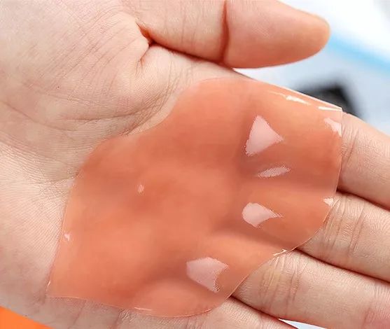 别再OMG了！3招唇部急救术，拯救干燥双唇超有效！