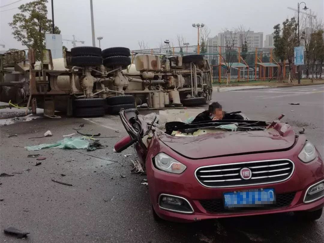 武汉违建拆除第三个攻坚日,武汉最牛违建别墅最新消息