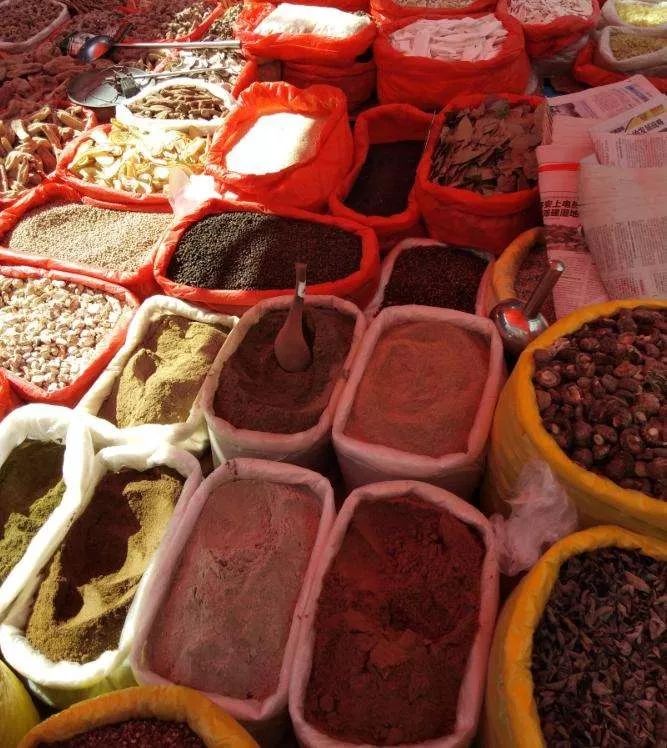 云南旅游昆明小吃街攻略,昆明乡街子网红打卡点