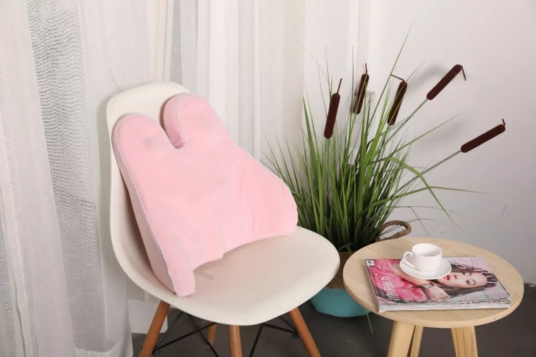 久坐相当“慢性自杀”!德国骨科专家打造的“撑腰”神器,坐9小时腰也不痛,20年颈脊椎病都好了