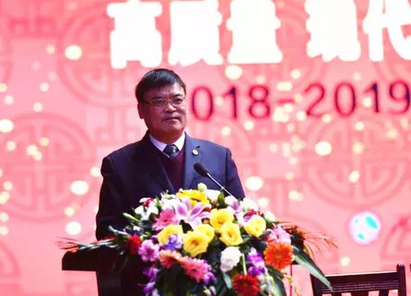 开学第一课看地球,开学第一天聆听长沙校长金句