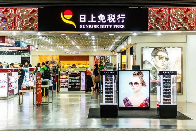 国内免税店购物必买,中国首家市内免税店在哪