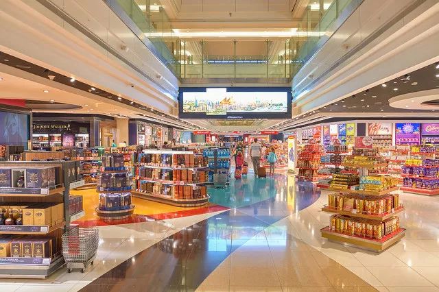 国内免税店购物必买,中国首家市内免税店在哪