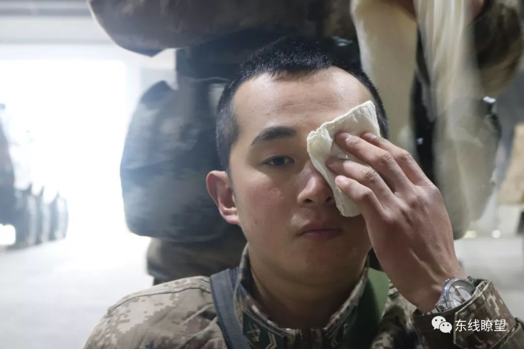 三角巾多种使用方法,三角巾使用方法及注意事项