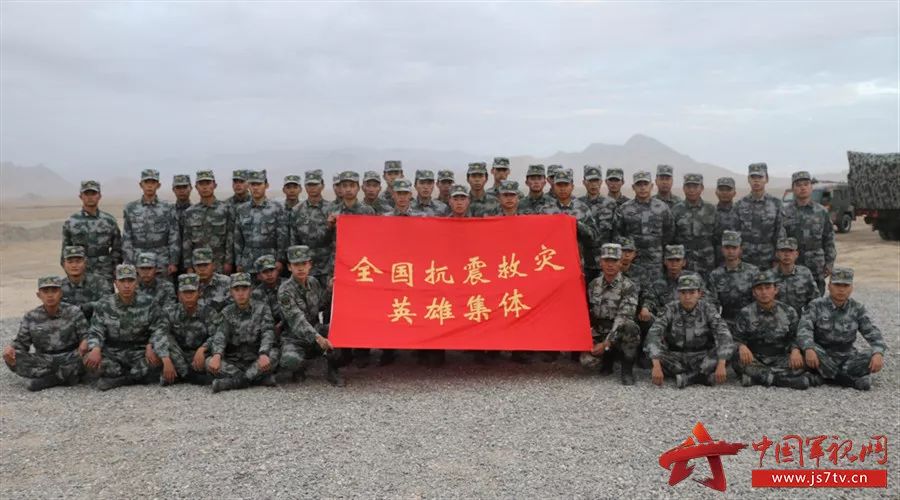 伸出右手看看你有几道手纹,手指无原因起老茧是什么原因