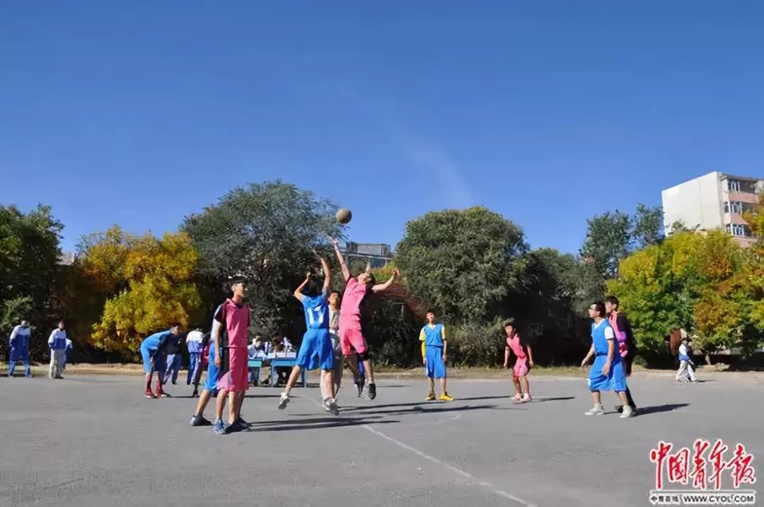 青年支教老师视频,阿勒泰支教老师长文刷屏朋友圈