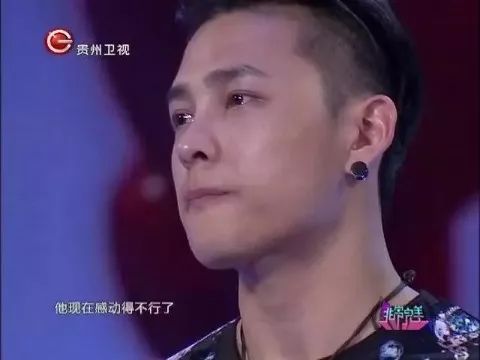 屈楚萧否认恋情神操作被打脸,否认恋情后又被网友打脸