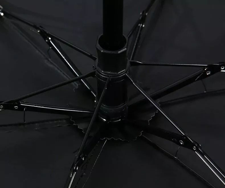 专治“懒得带伞”|黑科技胶囊伞,遮风挡雨、颜值满分