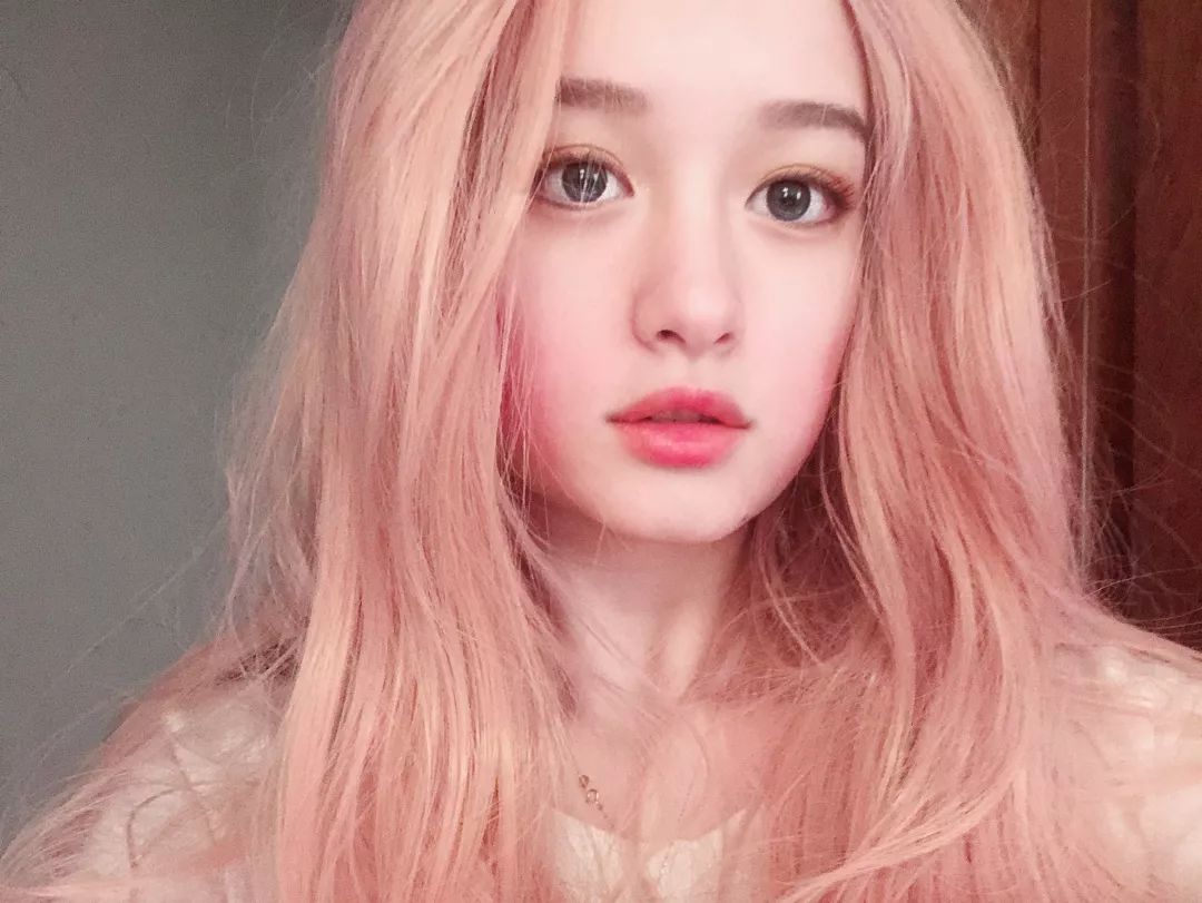 susan时装周采访视频,上海时装周susan