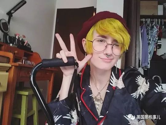 残疾人也能拍出好作品,残疾人的勇敢的视频