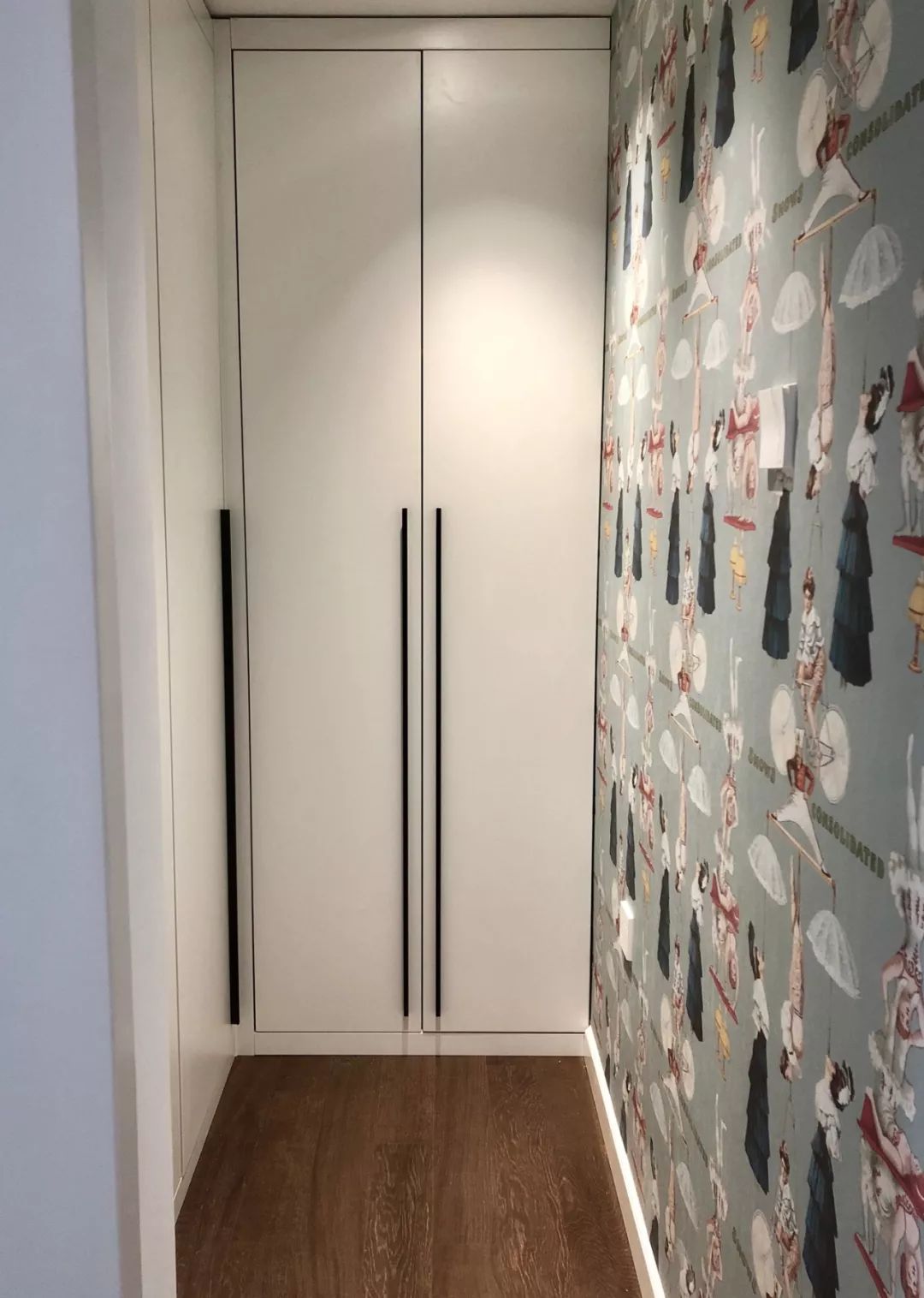 还买乌云壁纸呐？！他家藏着海外小众壁纸大全