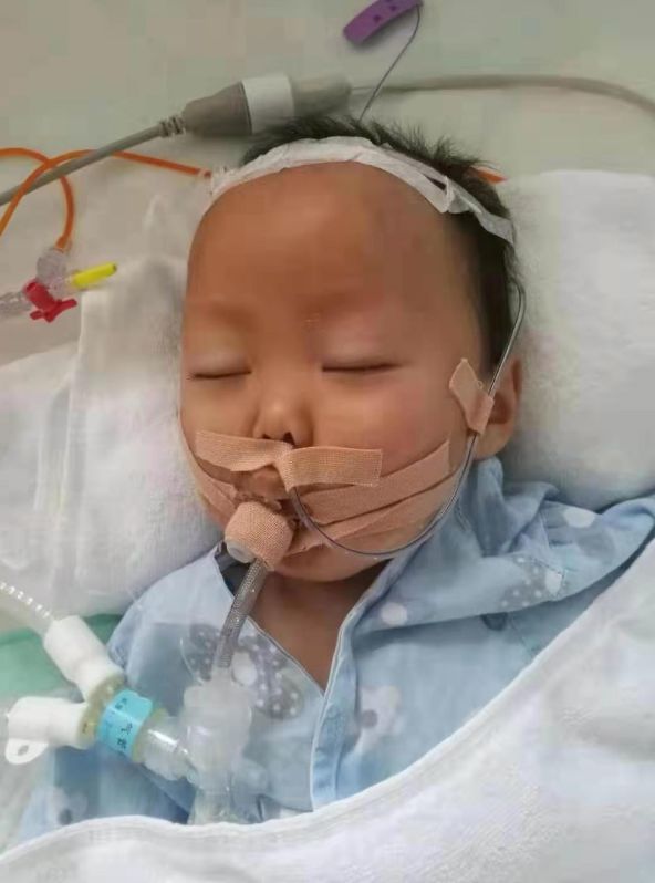 贵州1岁儿子感冒致严重后果，半个月花光夫妻三年积蓄