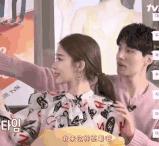 触及真心刘仁娜同款格子大衣,触及真心大衣