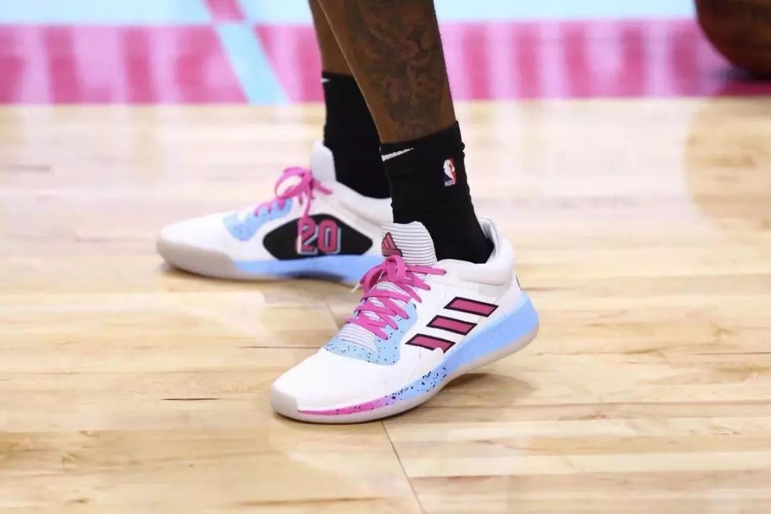 今日球鞋上脚一览aj11,耐克和lpl联名的鞋