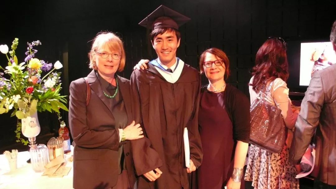 杨立新杨玏封面春运,杨立新杨玏一起拍电视剧