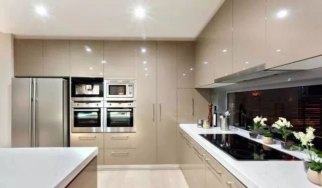 老监理说业主太傻！控诉这10个装修主材22个奸商套路！别上当