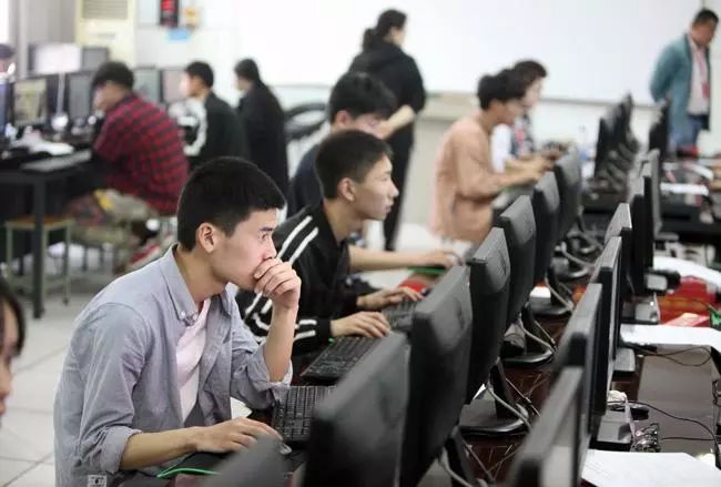 单招和统招院校学费一样吗,学校单招和统招有什么区别