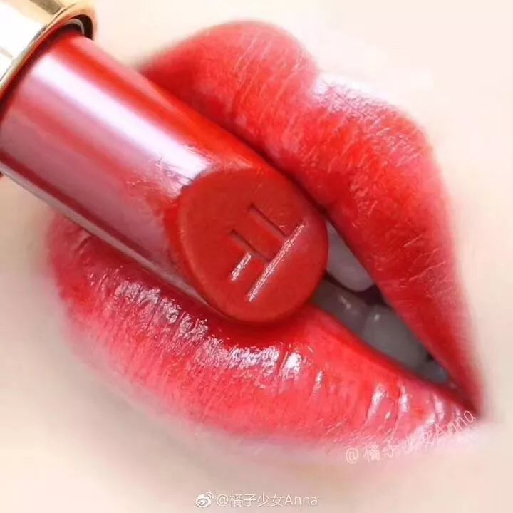 女神节，李佳琦OMG的口红，让拖鞋哥送你！