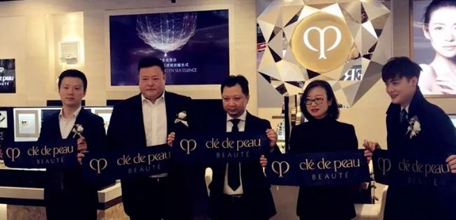 supreme上海首店,supreme欧洲门店