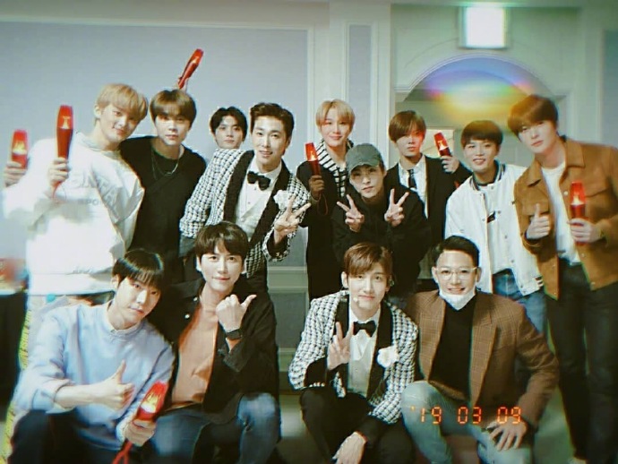 exo成员应援xiuminsolo,exo新闻19018