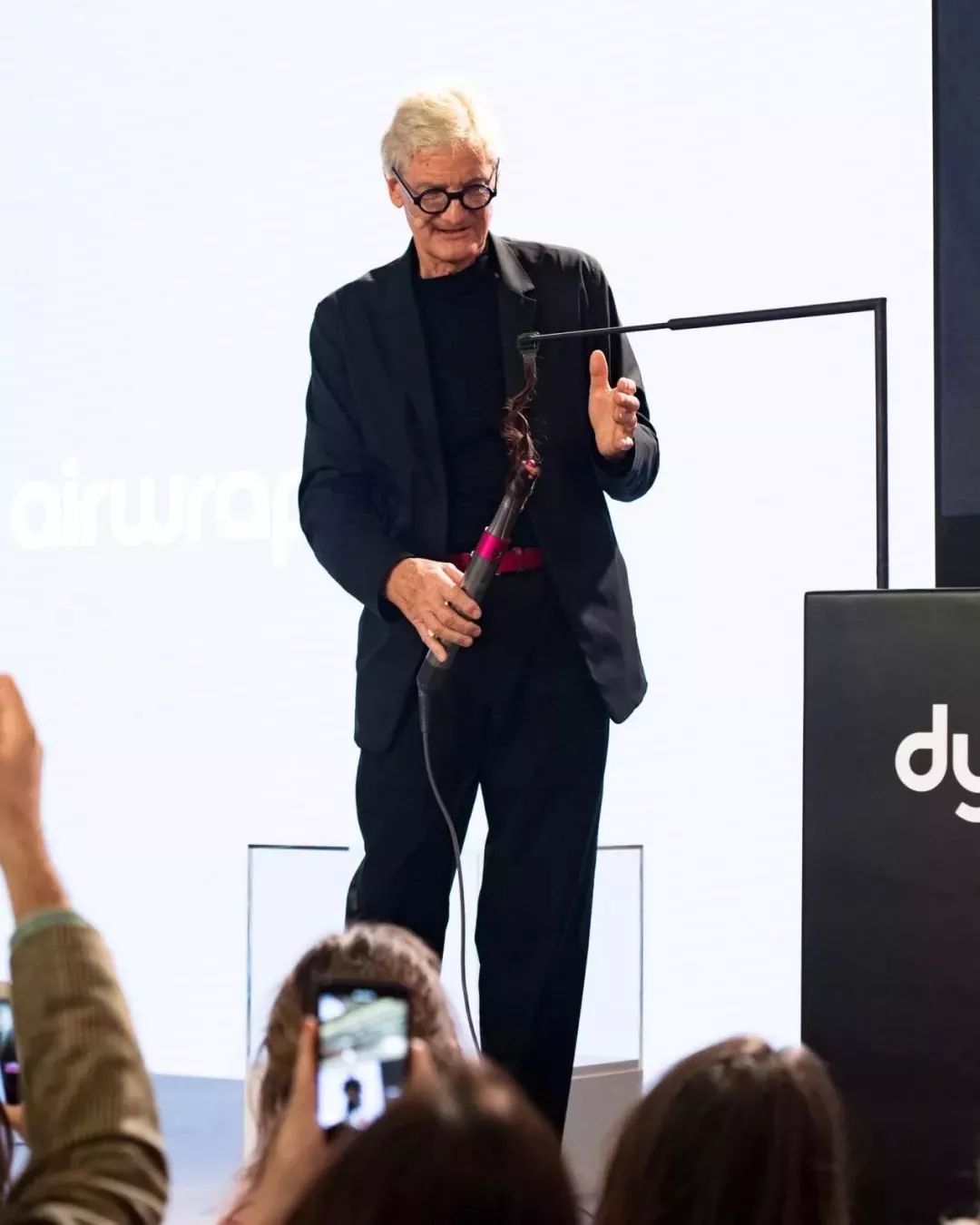 戴森造车之旅,戴森造车的视频