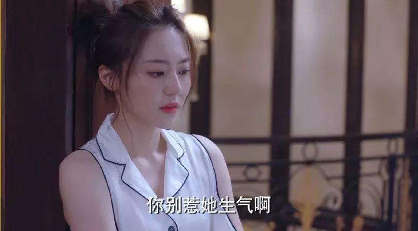 穿59块Zara就能捞到高富帅我竟然被这个拜金女圈粉了！