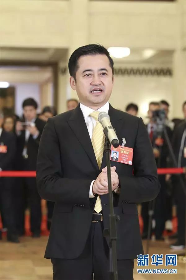 代表通道新变化小细节托举大民生,代表通道回顾