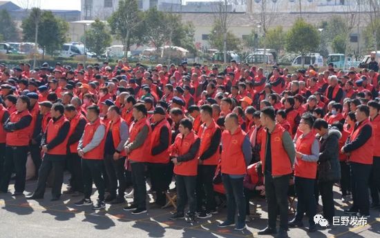 小入口+人工智能：巨野县启动生活垃圾分类整区域创建撬动人居生态大变局