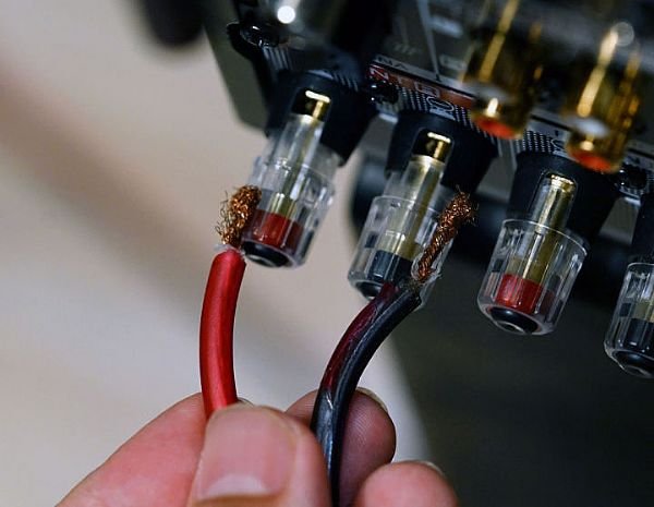 家庭影院连接电视教程,如何使用自己的家庭影院