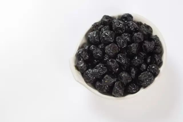 1颗肉丸,1粒肉丸10种添加剂