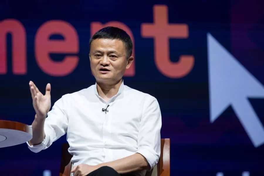 乔治小王子知道自己是王子,乔治王子会成为未来国王吗